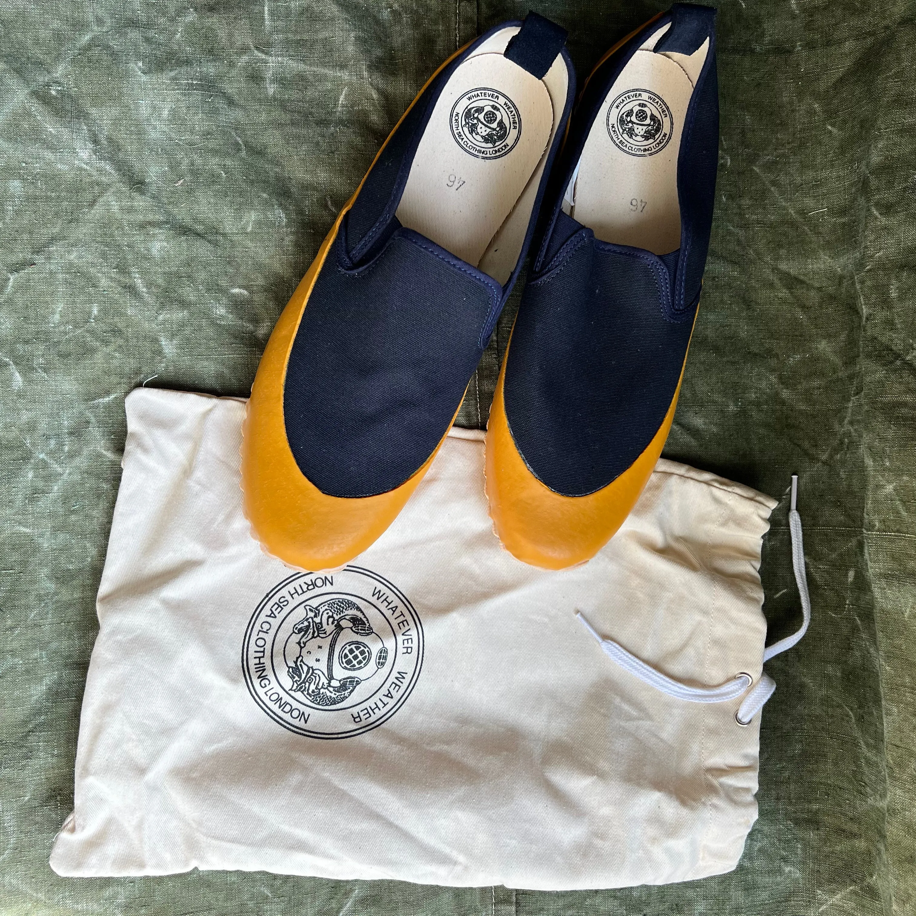 ARCHIVE SALE - MARINE SLIP ON, NAVY/YELLOW