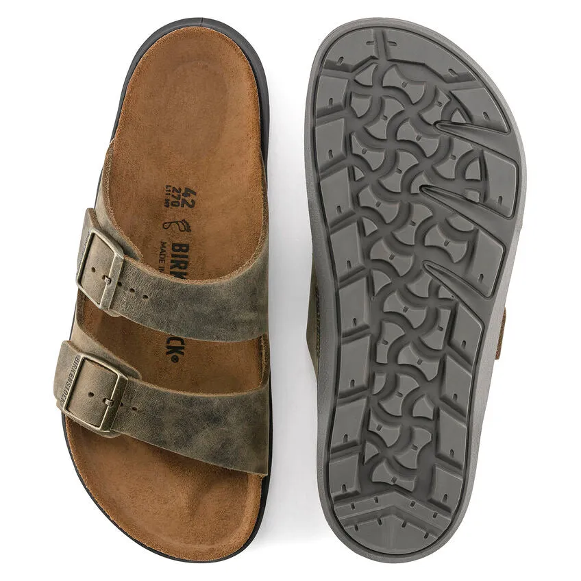 'Birkenstock' Men's Arizona Rugged Oiled Leather Sandal - Faded Khaki