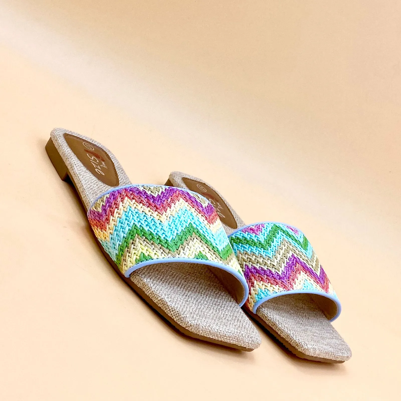 NEW , WOMEN SLIPPERS S10