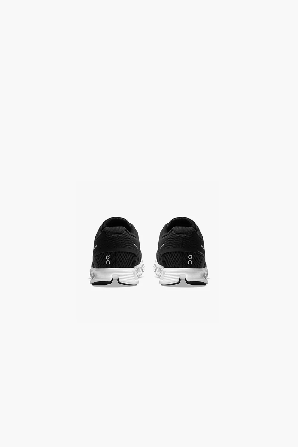 ON | Women's Cloud 5 in Black/White