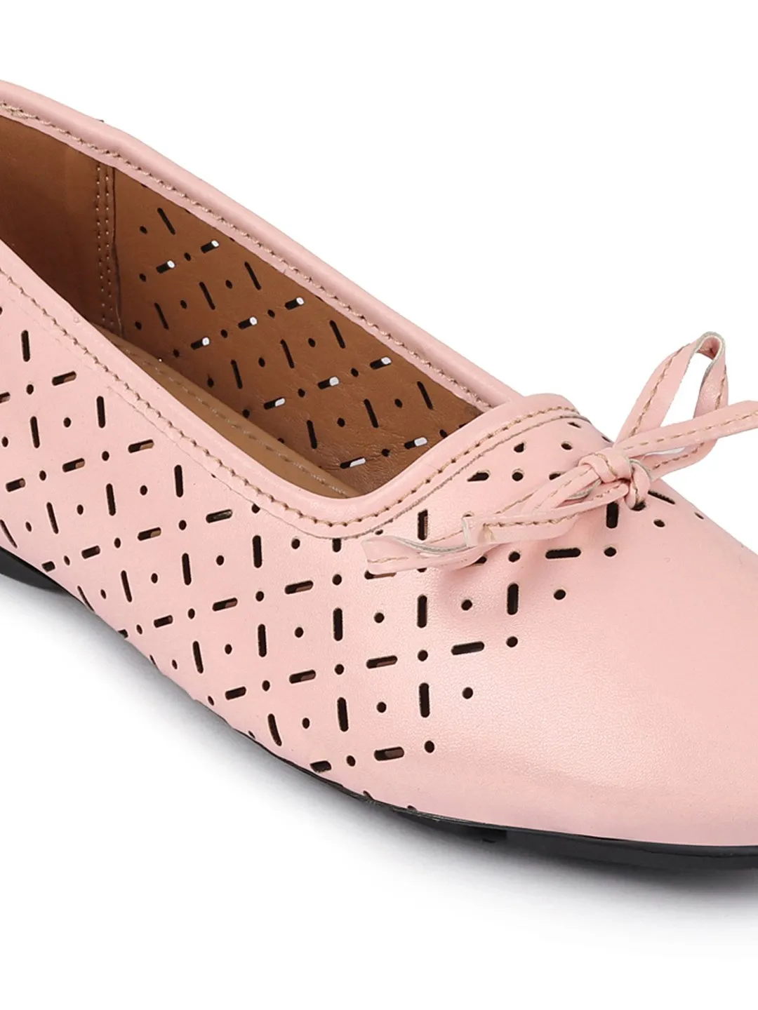 Women Pink Tassel Laser Cut Slip On Ballerina